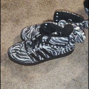 Men sneakers